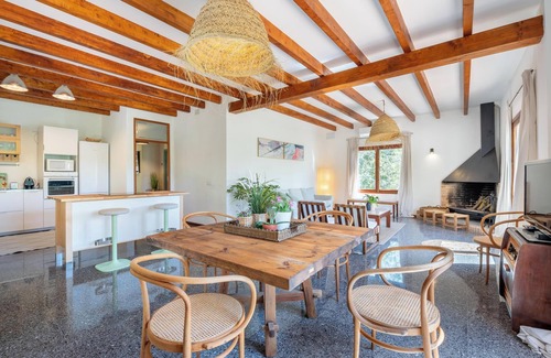 Sencelles Villa | Holiday Home "Sa Teulera de Sencelles" with Pool & Wi-Fi