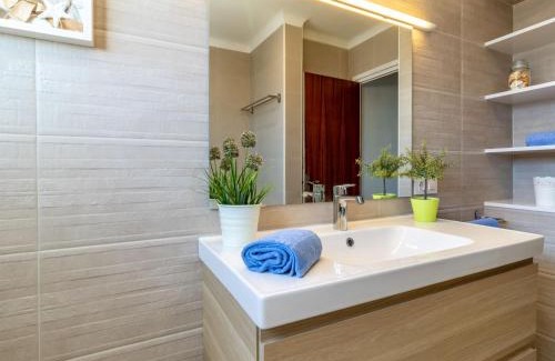 Empuriabrava House | Holiday Home Sant Mori by Interhome