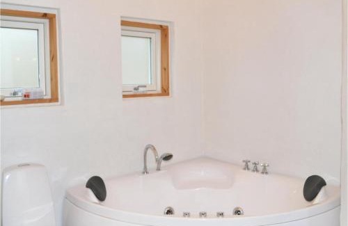 Øksenmølle House | Holiday Home Sivsangervej Ebeltoft Iii