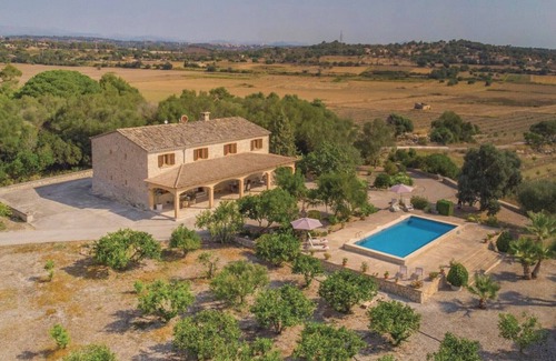 Petra House | Holiday Home 'Son Maimo' with Private Pool, Private Terrace and Wi-Fi