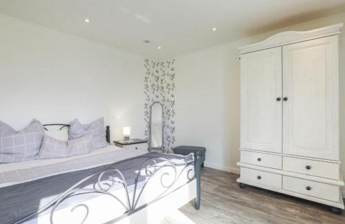 Wanna House | Holiday Home Sonnenschein by Interhome