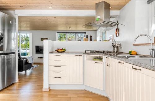 Vestero Havn House | Holiday Home Tara - 300m from the sea by Interhome