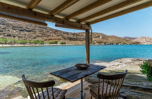 Panormos House | Holiday Home 'The Fishermans Experience' with Sea View, Private Terrace and Balcony