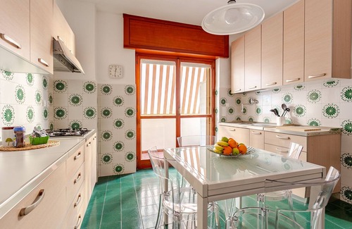 Quartiere XXI Pietralata House | Holiday Home 'Tibvr House-stazione Tiburtina' with Balcony, Wi-Fi and Air Conditioning