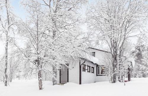 Enontekio House | Holiday Home Tieva by Interhome
