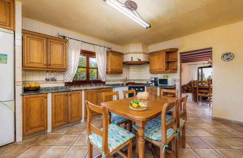 Felanitx House | Holiday Home Turo Golf with Sea View, Wi-Fi, Pool & Garden