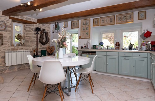 Brech House | Holiday Home 'Ty Al Louarn - Pool - Spa' with Private Terrace, Shared Garden and Wi-Fi