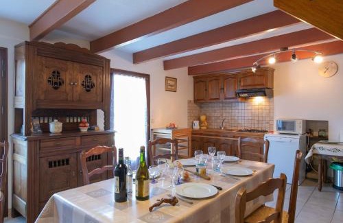 Tregunc House | Holiday Home Ty Pendruc by Interhome