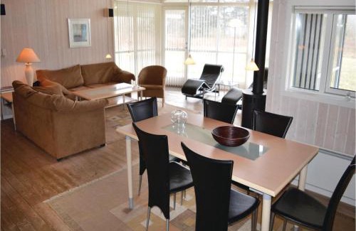 Vemb House | Holiday Home Vemb With Fireplace 07