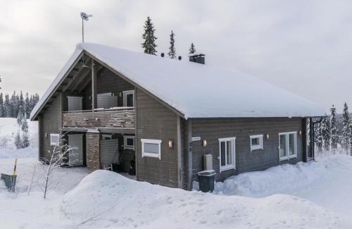 Kehys-Kainuu House | Holiday Home Vihtarinne b paritalo by Interhome