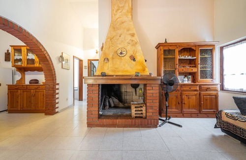 Castiadas House | Holiday Home "Villa Rustica Su Casteddu" with Mountain View & Garden