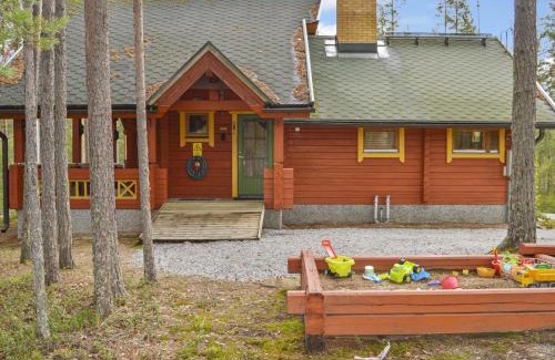 Ylamylly House | Holiday Home Villa käpytikka by Interhome