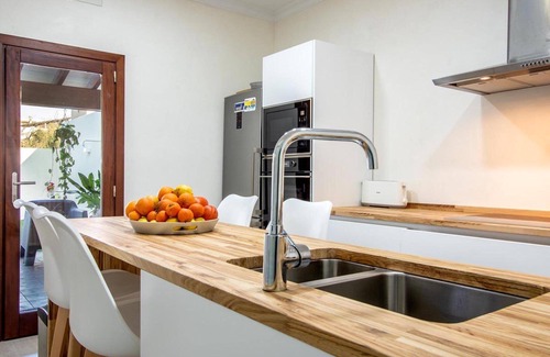 Consell Villa | Holiday Home “Villa Pintor” with Pool, Wi-Fi, Air Conditioning, Balcony, Terrace & Garden