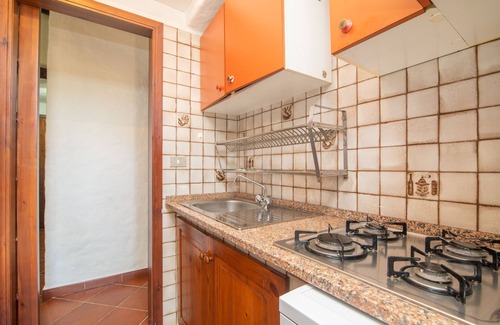 Rena Majore House | Holiday Home 'Villetta Ginepro' close to the Sea with Garden