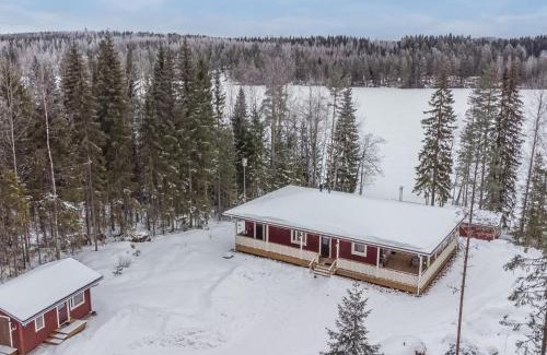 Jamsa House | Holiday Home Vintteri by Interhome