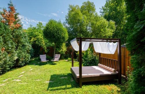 Balatonkenese House | Holiday Home Violetta Grande by Interhome