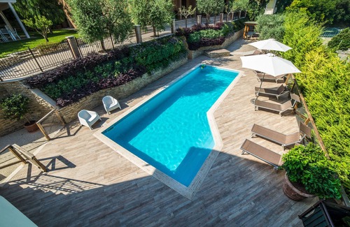 Cupra Marittima Apartment | Holiday Home with Swimmigpool at 350 mt. from the sea in the heart of the Rivier