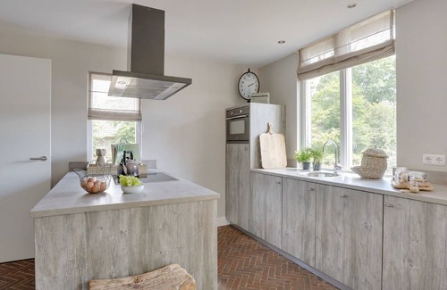 Uden House | Holiday Home with a terrace at Bedafse Bergen