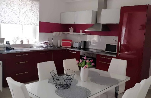 Balatonbereny House | Holiday home with washing machine and dish washer