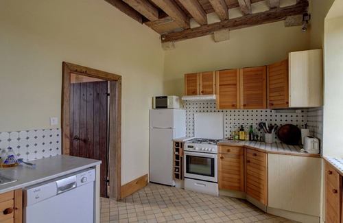 Moussy Villa | Holiday home with large garden in Moussy