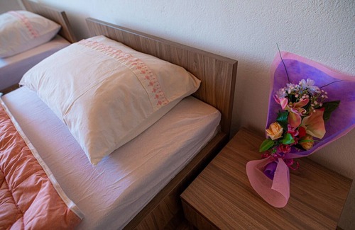 Zavala House | Holiday Home with Pool and private parking