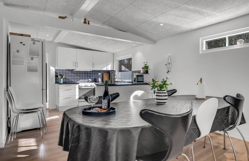 Ronbjerg House | Holiday home with pool and spa close to the Limfjord.