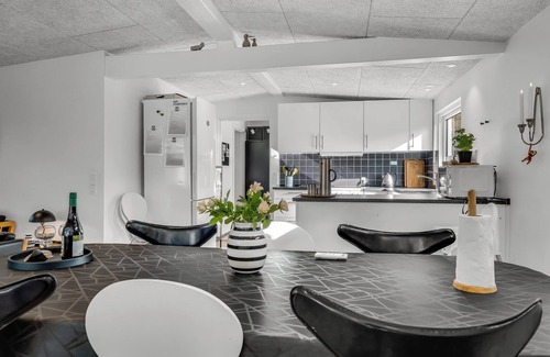 Ronbjerg House | Holiday home with pool and spa close to the Limfjord.