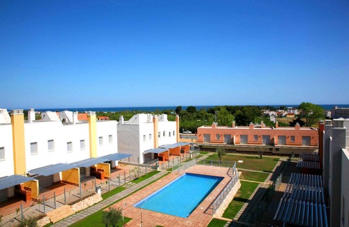 Creixell House | Holiday home with pool and air conditioning