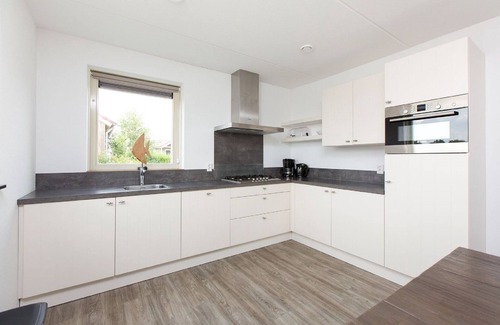 Akkrum House | Holiday Home with private jetty on water