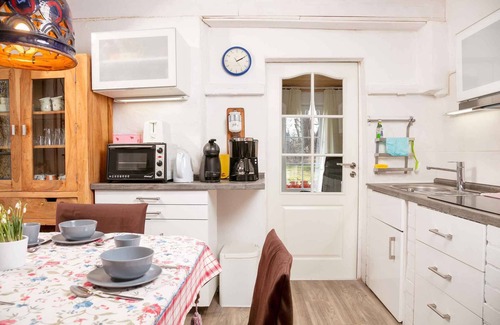 Puddemin House | Holiday home with terrace and large sunbathing area