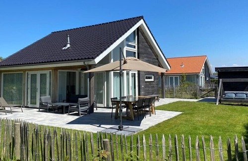 Renesse Villa | Holiday home Zonnedorp 17 "Zeewinde"