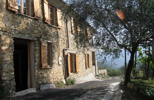 Monta D'aquila House | Holiday house Aquila di Arroscia for 1 - 3 persons with 1 bedroom - Detached holiday house