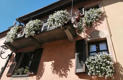 La Morra House | Holiday House Antica Dimora Soggiorni in langa centro storico La Morra