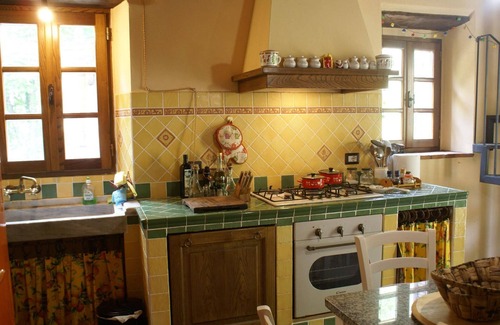 Mologno House | Holiday house Barga for 1 - 10 persons with 3 bedrooms - Holiday house