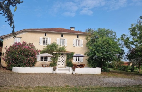 Bergouey House | Holiday house Bergouey for 1 - 10 persons with 5 bedrooms - Twin house