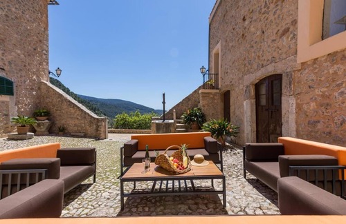 Bunyola House | Holiday house Bunyola for 1 - 12 persons with 6 bedrooms - Holiday home