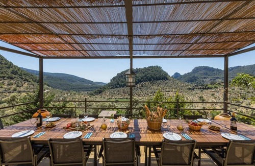 Bunyola House | Holiday house Bunyola for 1 - 12 persons with 6 bedrooms - Holiday home