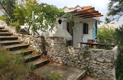 Povlja House | Holiday House Doda with terrace and seaview, 150m from the beach