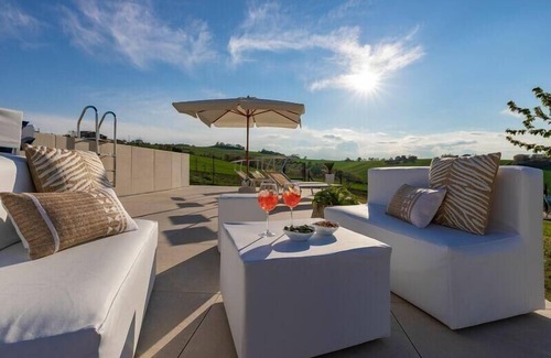 Fermo House | Holiday house Fermo for 1 - 14 persons with 4 bedrooms - Holiday home