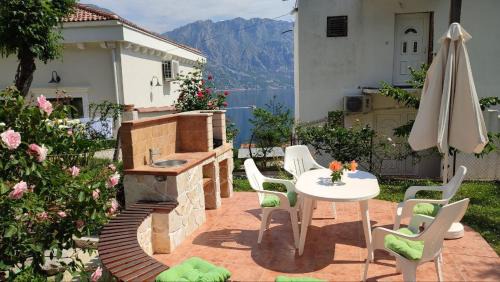 Donji Stoliv Apartment | Holiday house in the Kotor Bay