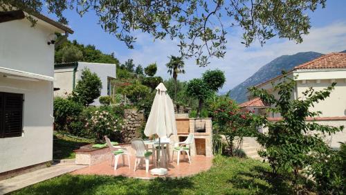 Donji Stoliv Apartment | Holiday house in the Kotor Bay