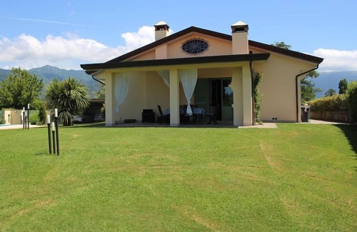 Camaiore House | Holiday House in Versilia with Pool & Beaches