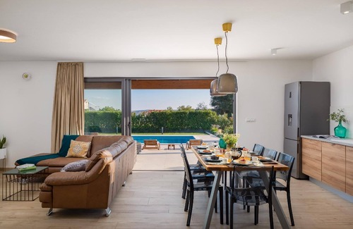 Rudine House | Holiday house Kaštel Novi for 1 - 8 persons with 4 bedrooms - Holiday house