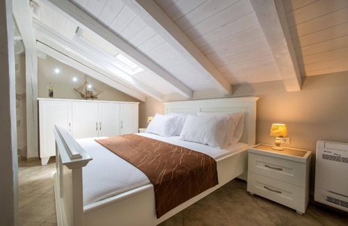 Donji Stoliv House | Holiday house Kotor for 1 - 8 persons with 4 bedrooms - Holiday house
