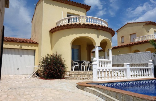 Les Tres Cales House | Holiday house L'Ametlla de Mar for 1 - 7 persons with 3 bedrooms - Holiday home
