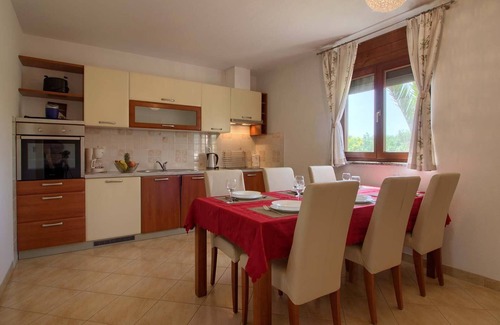 Pomer House | Holiday house Ližnjan for 1 - 6 persons with 3 bedrooms - Holiday home
