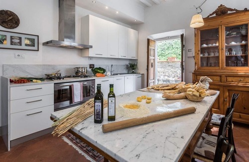 Massa House | Holiday house Massa e Cozzile for 1 - 12 persons with 5 bedrooms - Holiday home