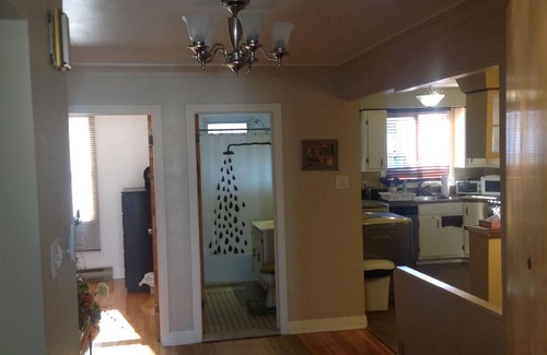 LaSalle House | Holiday house Montreal for 1 - 5 persons with 3 bedrooms - Twin house