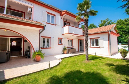 Kukci House | Holiday house Poreč for 1 - 8 persons with 4 bedrooms - Holiday home
