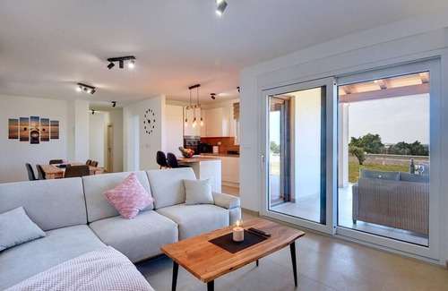 Valtura House | Holiday house Pula for 1 - 6 persons with 3 bedrooms - Holiday home